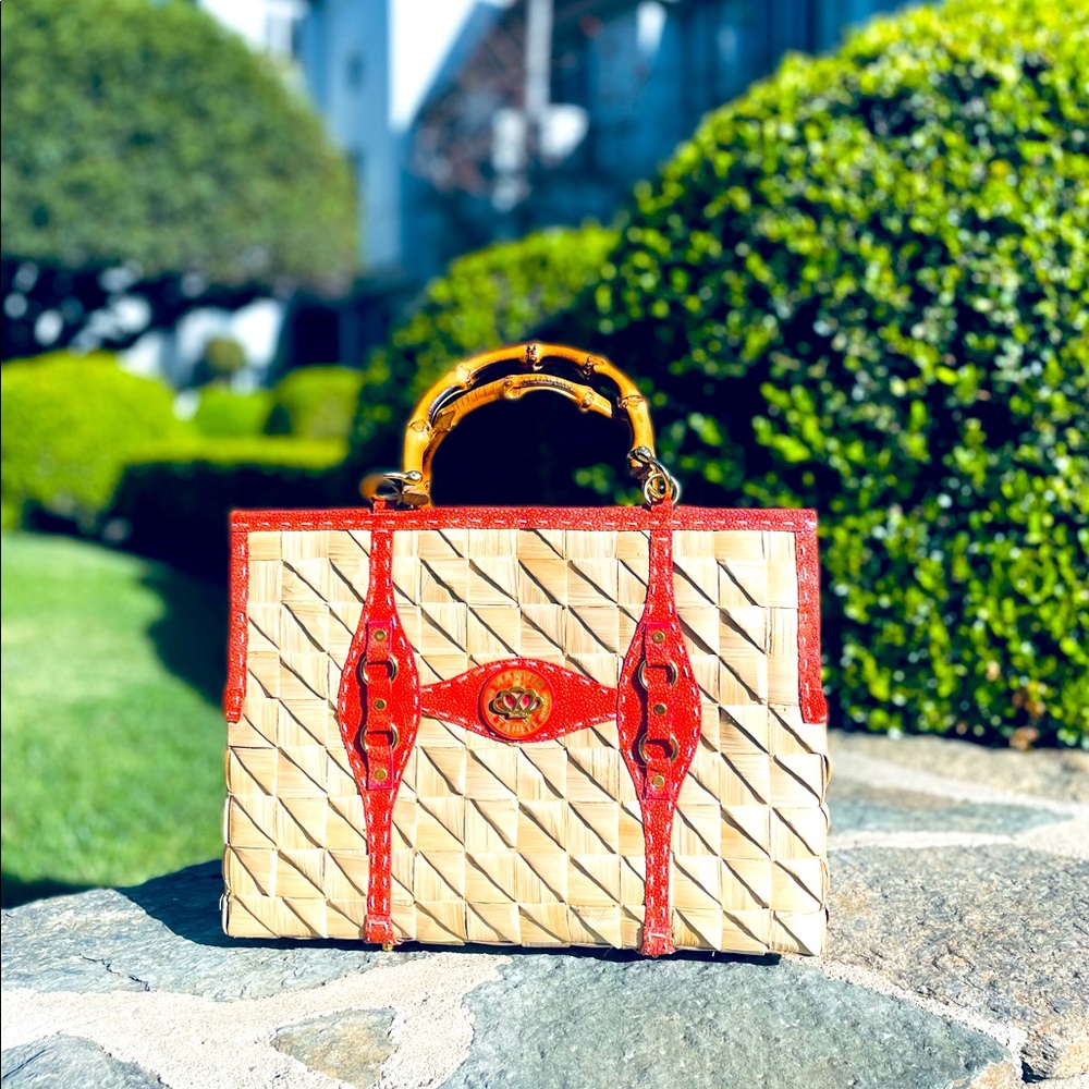 TsariTza” Handmade Straw Bag w Galusha and Gold Crown.